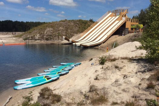 recreatief totaal Waterschansen-van-DX-Adventure-met-onder-de-suppen-voor-de-verhuur