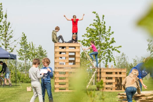 Palènpa hutten bouwen toren