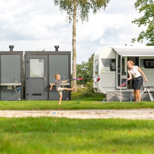 Caravan met Roomplus Royal Sanitair Unit