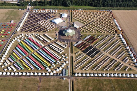 CampSolutions - Arial tentenveld glamping