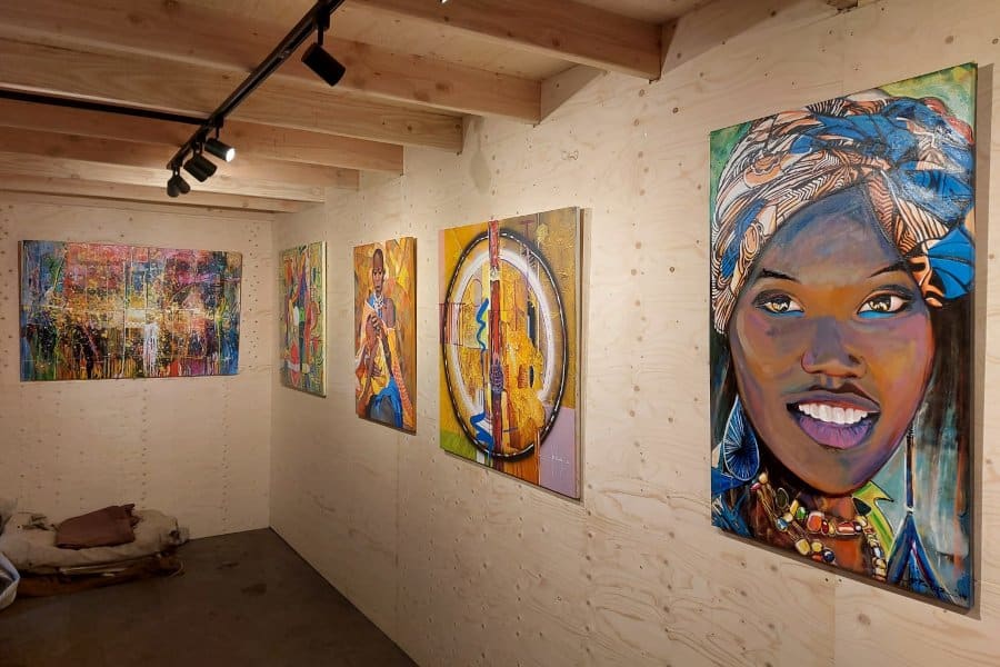 Giethoornlodge Afrikaanse schilderkunst